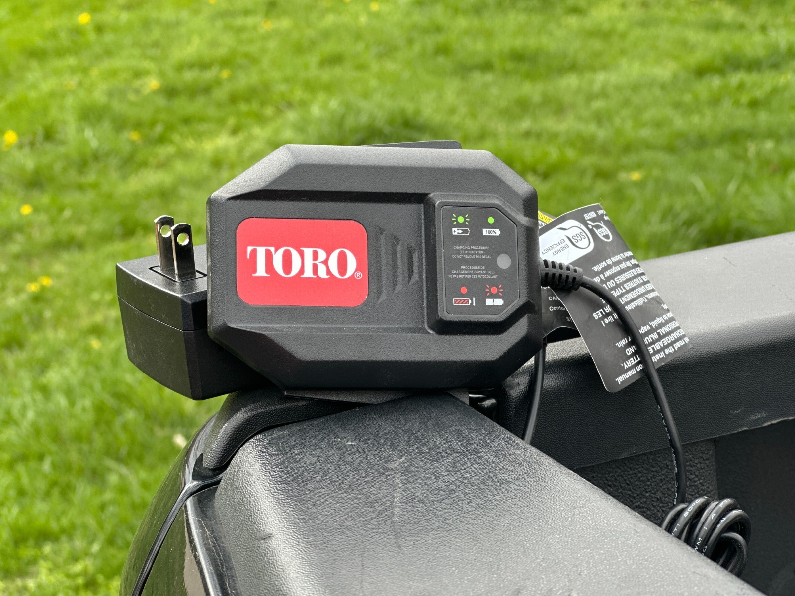 OEM Genuine Toro 60V Flex-Force 1amp Battery Charger 88610