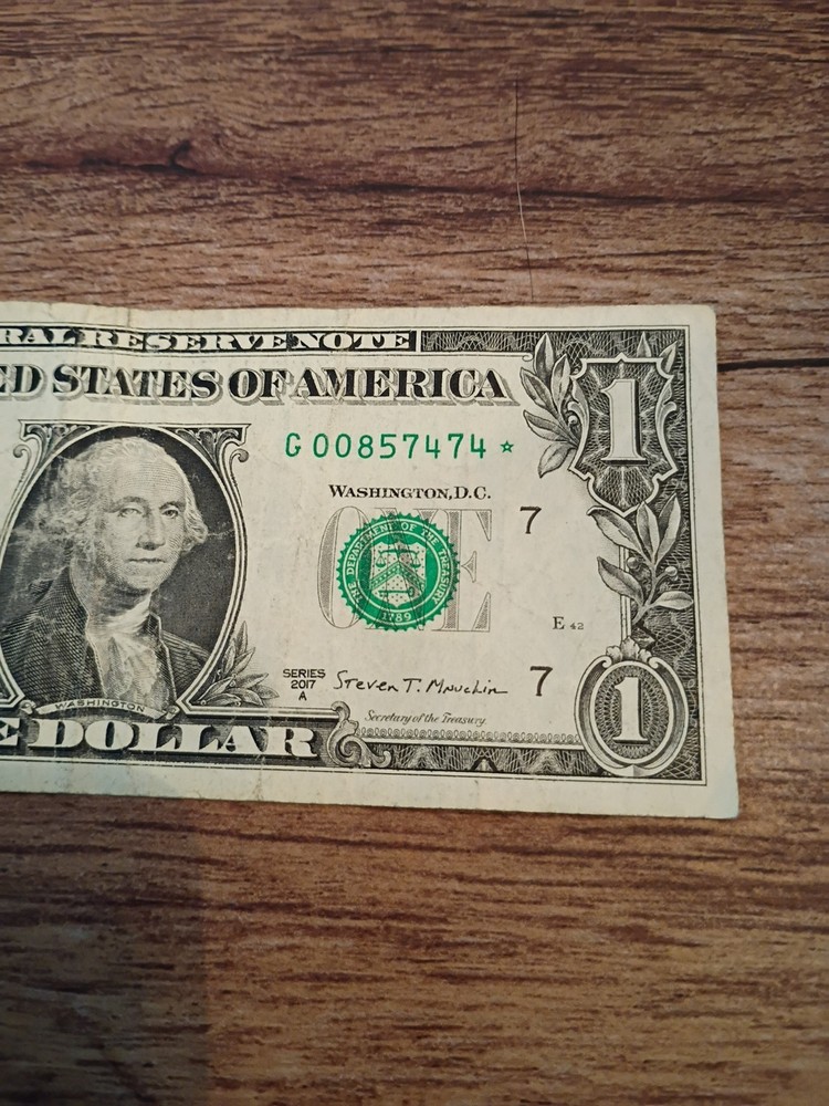 2017 Star Note $1 G00857474*