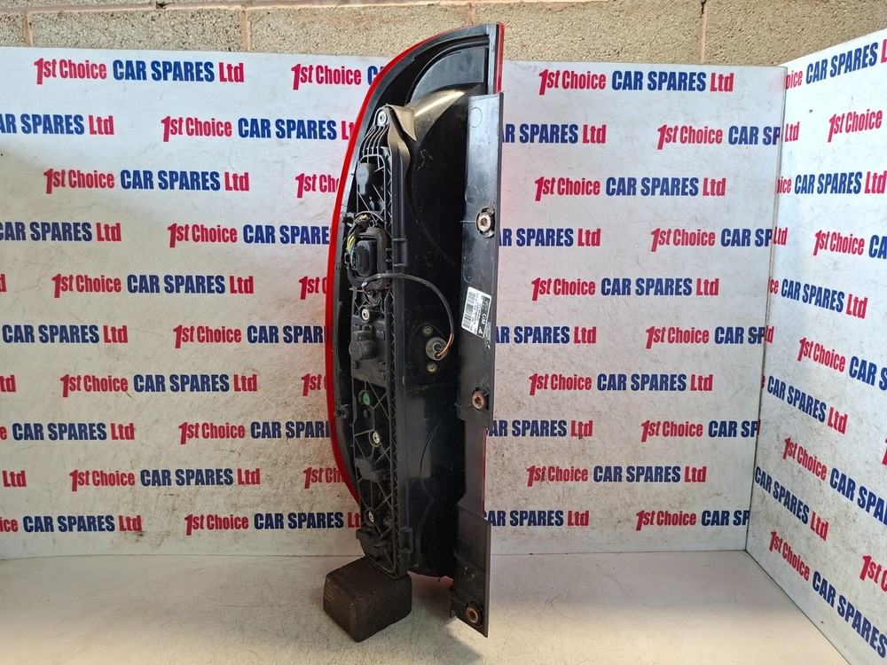 VAUXHALL COMBO MK3 D 2014 DRIVER SIDE REAR TAIL LIGHT TAIL LAMP