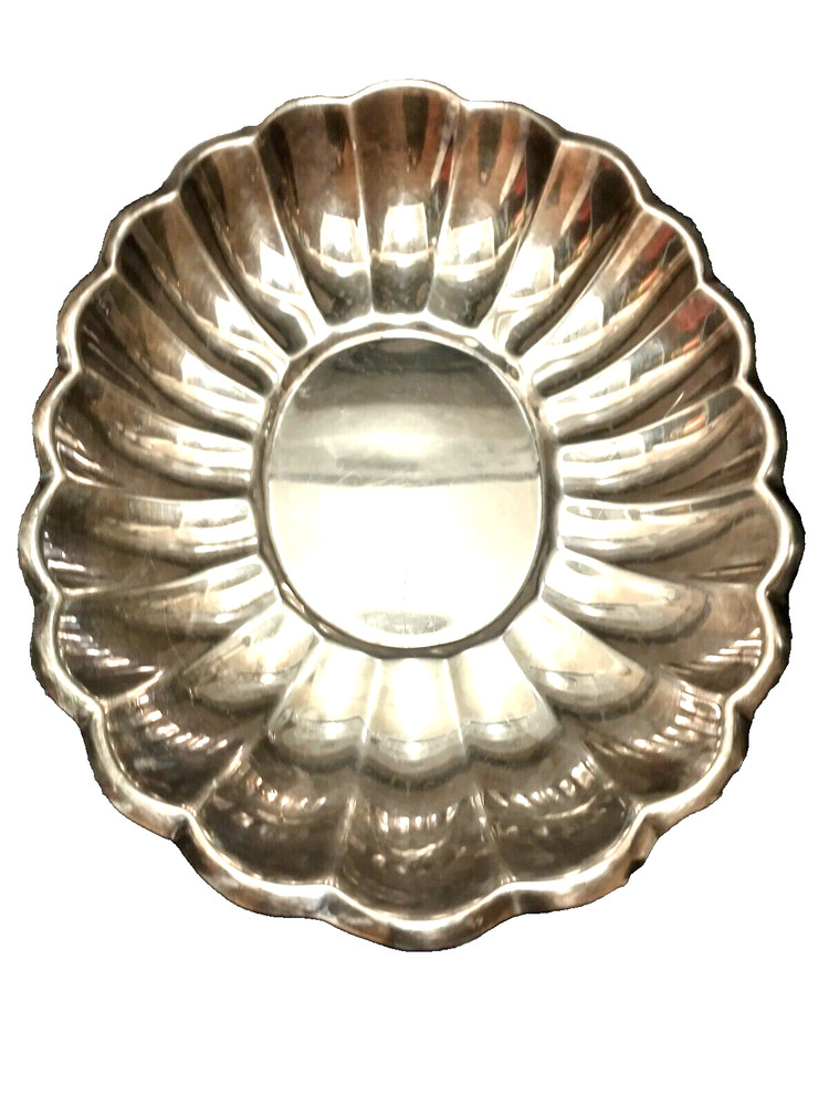 Silver Plate Reed & Barton Scalloped Bowl #113 Silver Plated A36