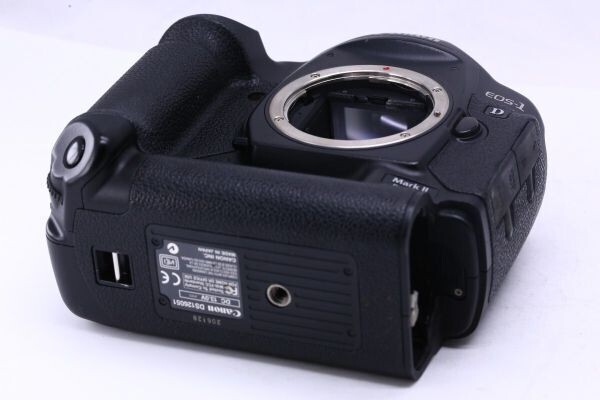 Canon EOS-1 D MARK II DIGITAL Body #16762