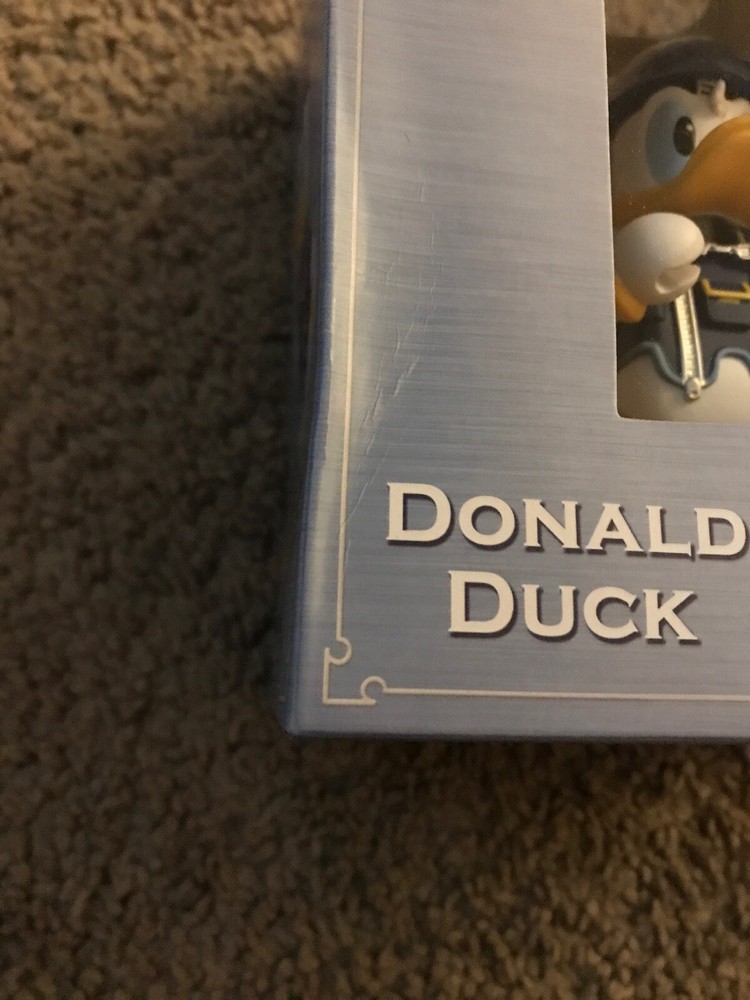 KINGDOM HEARTS-DONALD DUCK VINIMATES BENDS ON BOX
