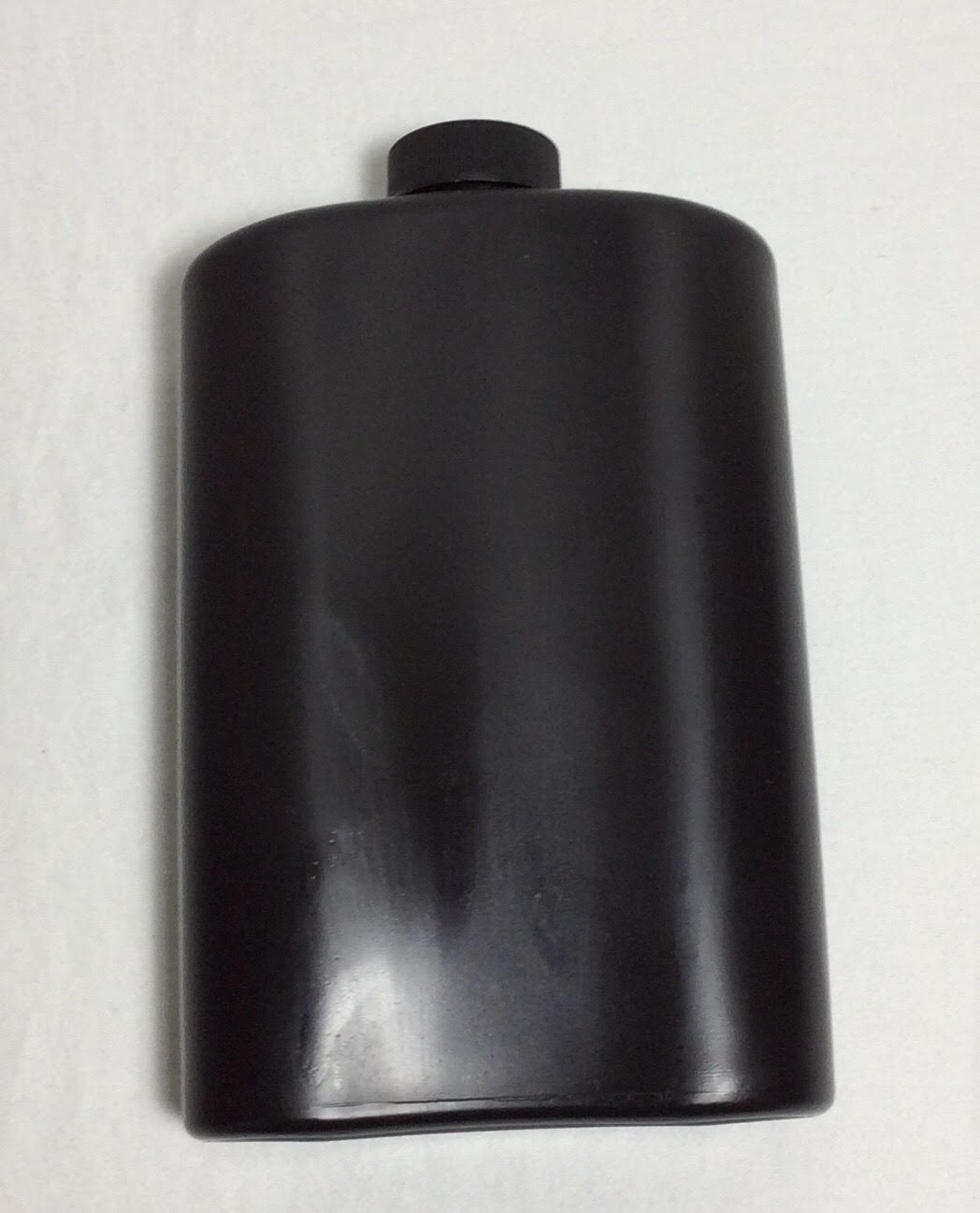 US MILITARY PLASTIC 1 PT PILOT FLASK / CANTEEN, BLACK