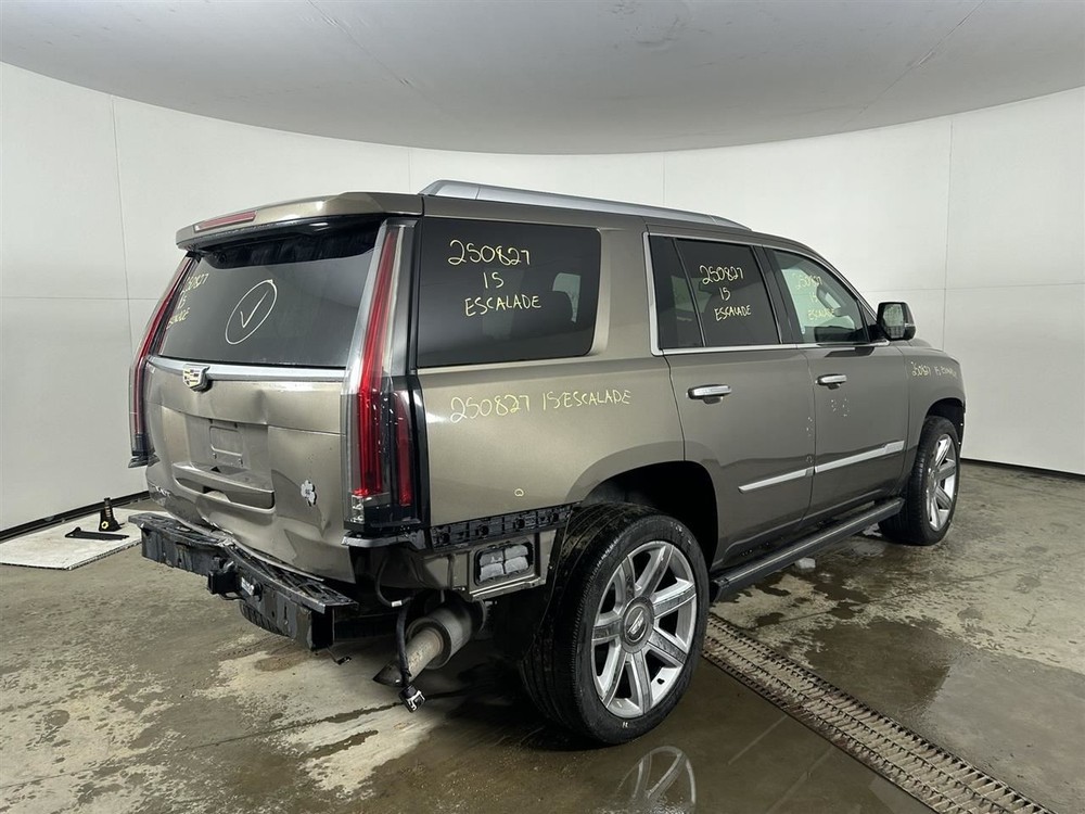 Camera/Projector Front View Camera Windshield Fits 15-16 SRX 2811734