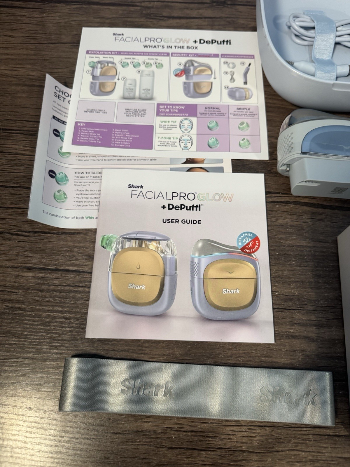 Shark Facial Pro Glow Extract, Hydrate & Depuff At Home Radiant Glow OPEN BOX