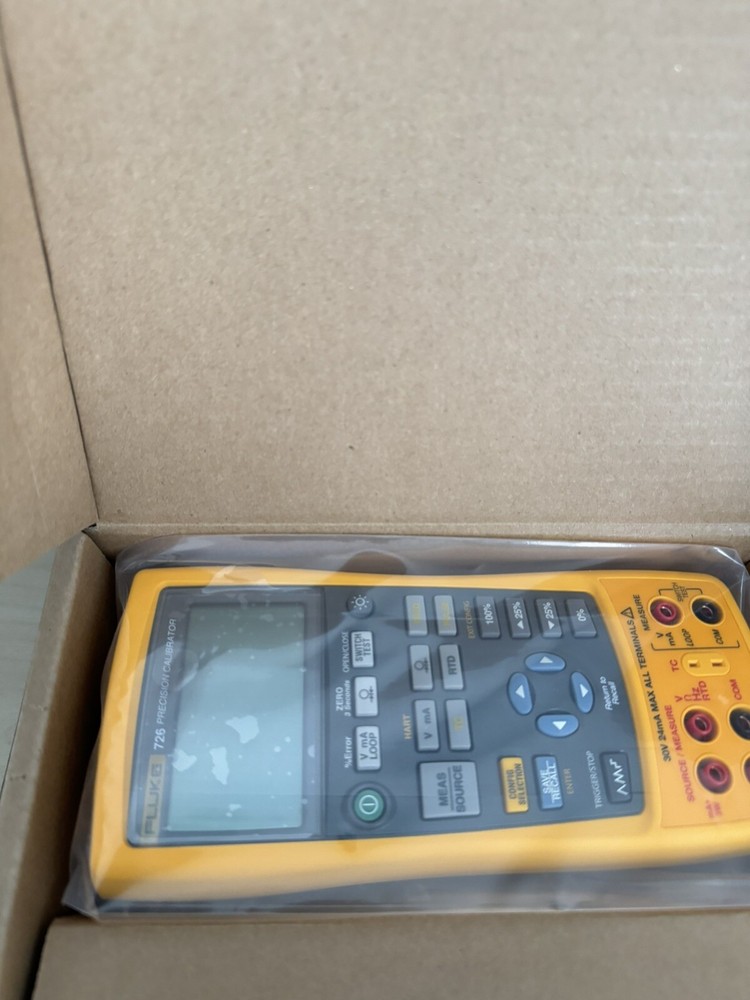 FLUKE 726 PRECISION MULTIFUNCTION CALIBRATOR fast ship via FedEx/DHL/UPS