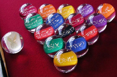 HOBBIT CLEAR POOL BALLS CLEAR BILLIARD BALLS