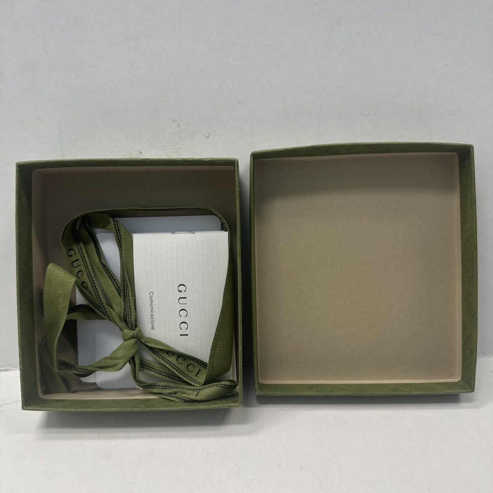 Authentic Gucci green gift box Ribbon Set Inserts