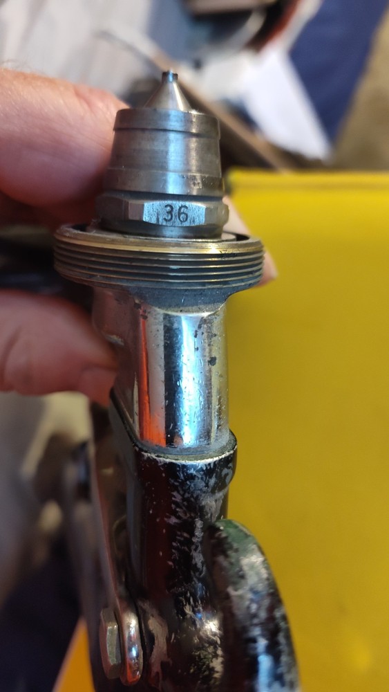 Binks no 7 paint gun