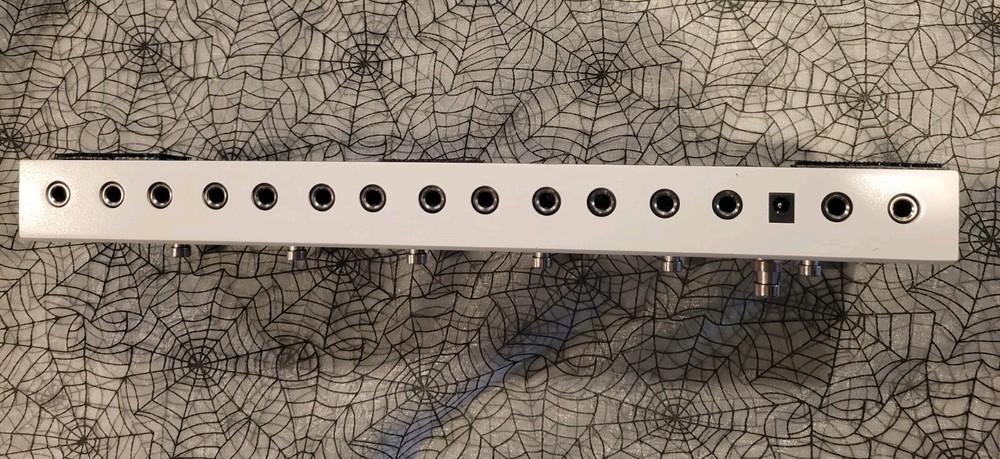 MOOER Guitar Effect Pedal Controller L6 MKII Programmable FX Loop Switcher