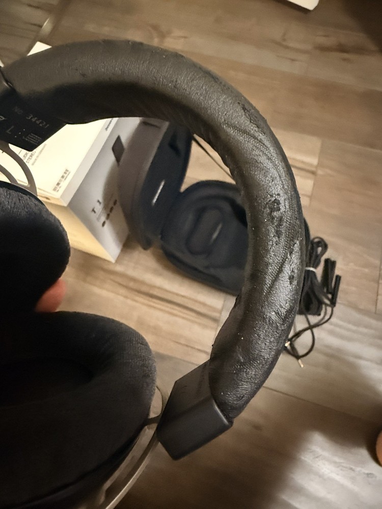 Beyerdynamic T1 2nd Generation Over the Ear Headphones - Silver