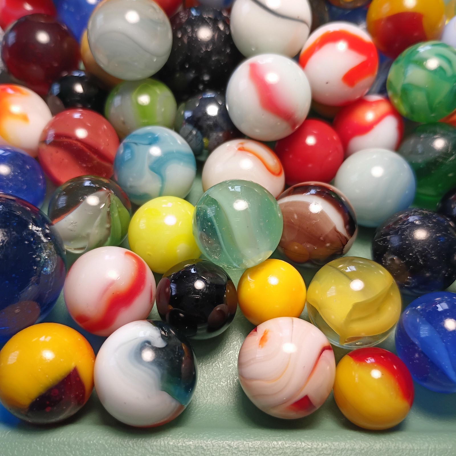 Marble Lot Of 2 Lbs 14 Oz