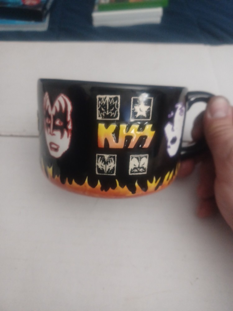 KISS Collectible Bowl Spencer Gift 2001 KISS Catalog