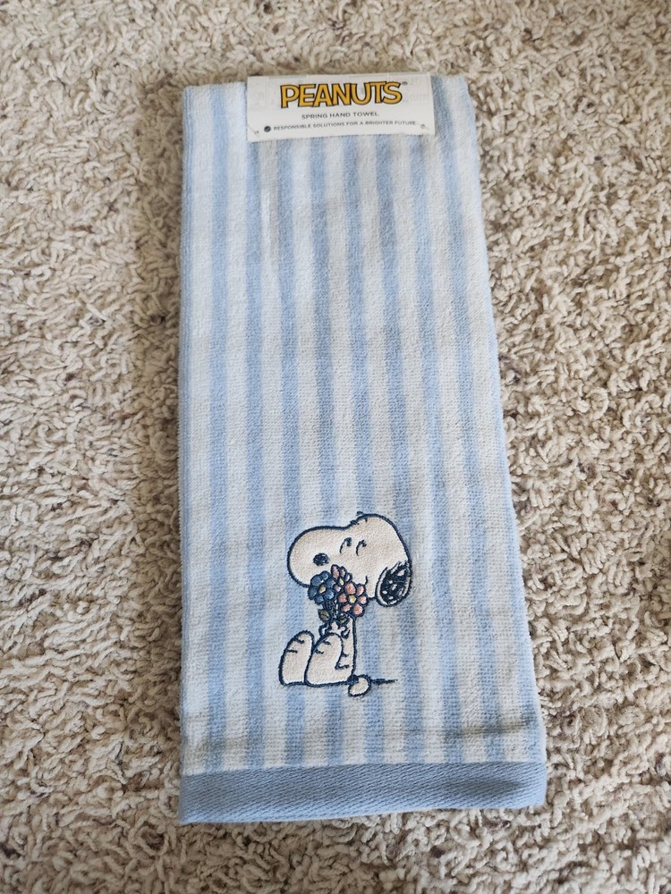 PEANUTS SNOOPY With FLOWERS EASTER SPRING HAND BATH KITCHEN DISH TOWEL SHIPS NOW
