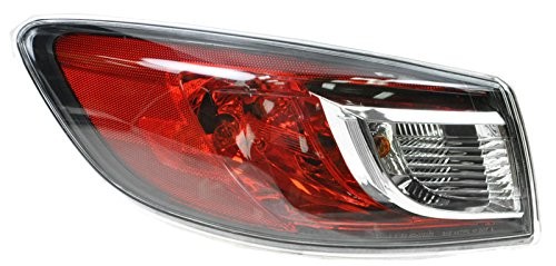 Rear Driver & Passenger Side Tail Light Set Outer Fits 2010 2011 2012 2013