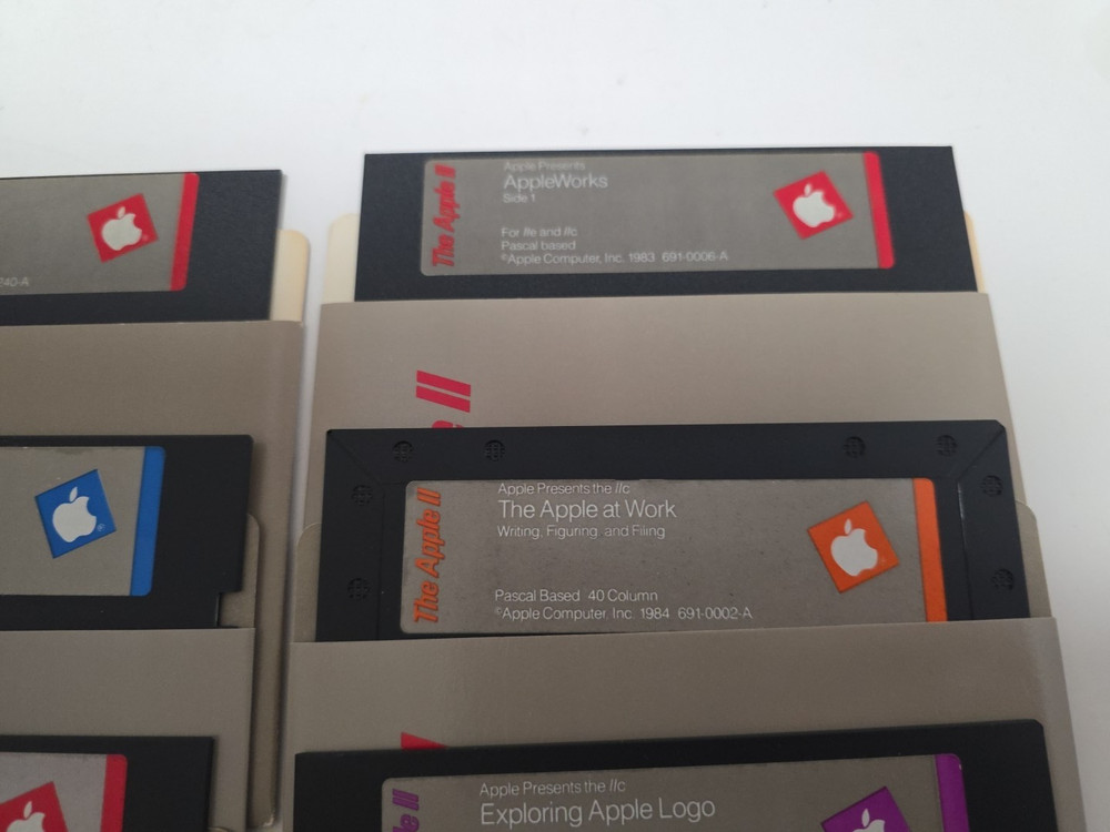The Apple II Software lot - Appleworks, getting down to basic, Utilities, LOGO