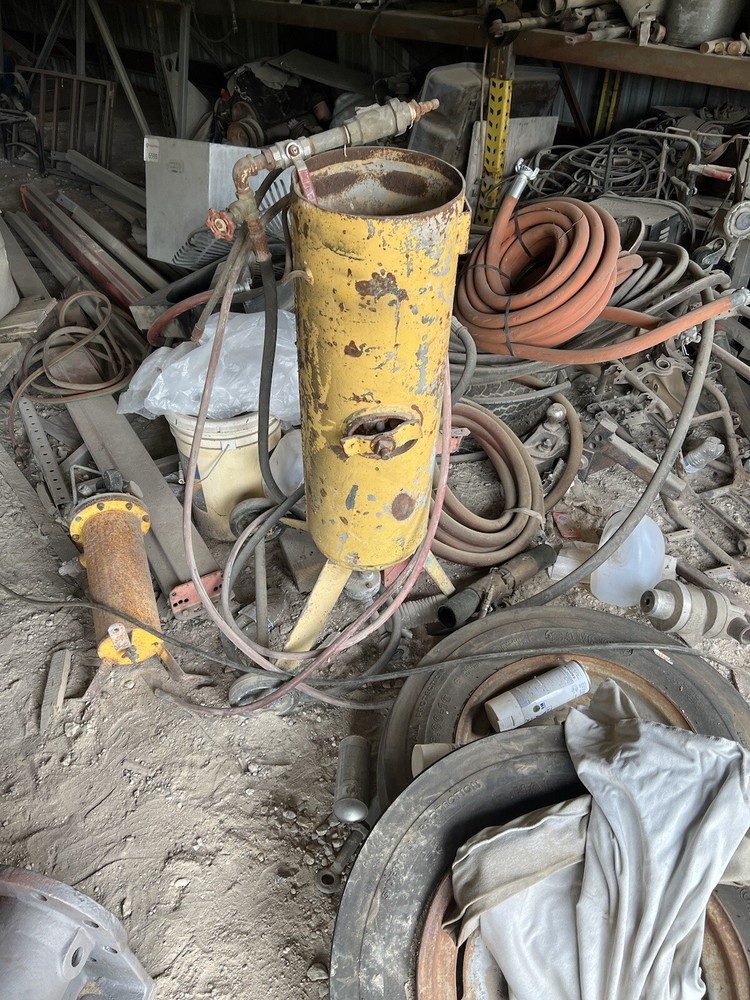 Sand Blast Pot