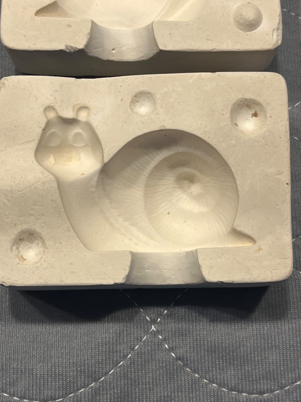 Duncan TM-16 Ceramic Slip Mold Miniature Snail Figurine Vintage Pottery 1975