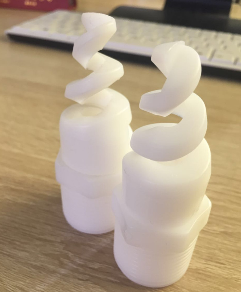 New 2pc white Plastic polypropylene nozzle spiral Cone spray nozzle 1" bspt
