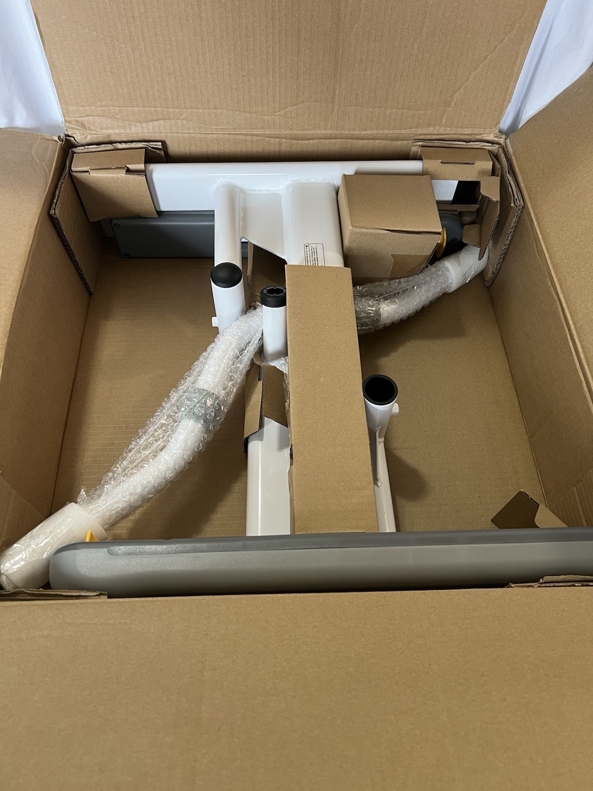 KMINA Toilet Safety Rails Frame with Grab Bars White. New In Box Never Assembled