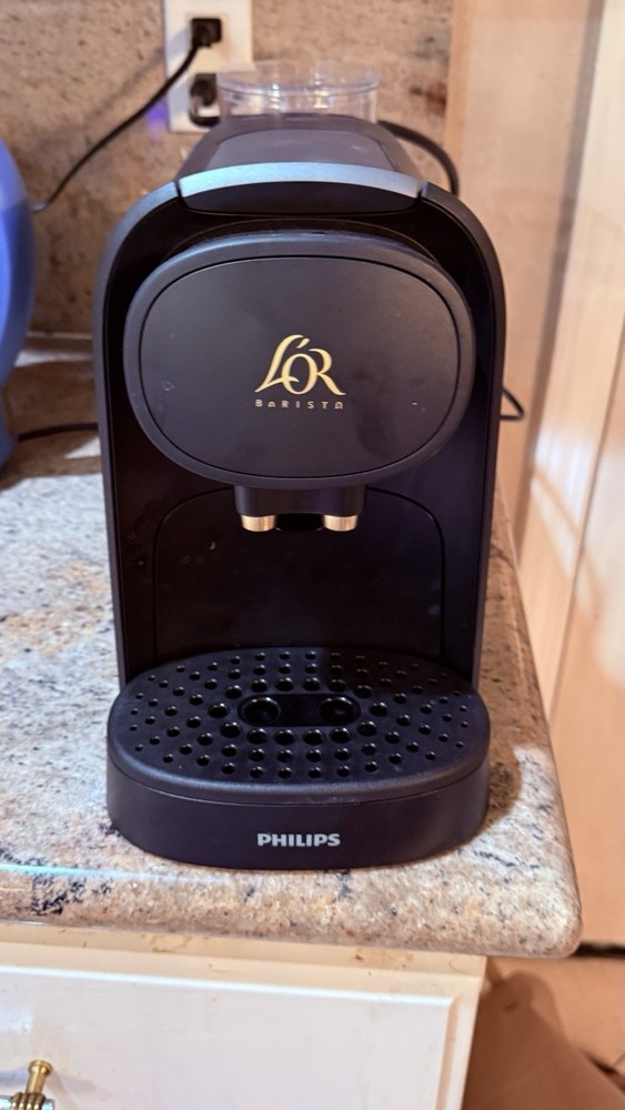 Philips L'OR Barista Capsule Coffee Machine Black, L'OR Compatible, Multi-Type