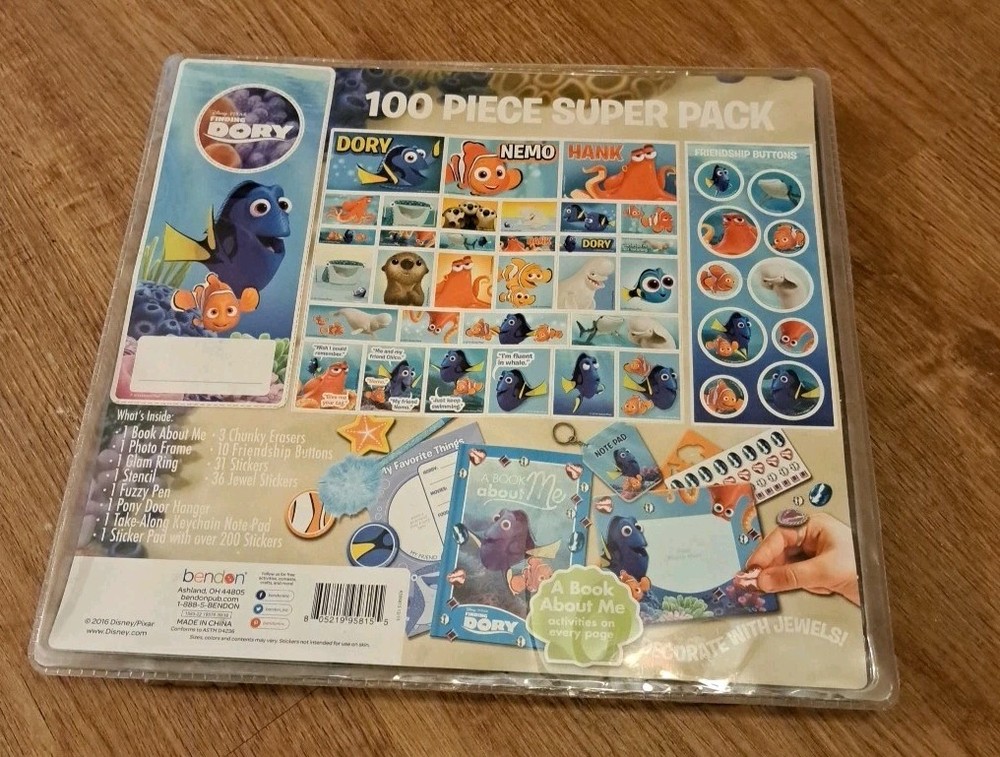 2016 Disney Pixar Finding Dory Activity Collection Unopened