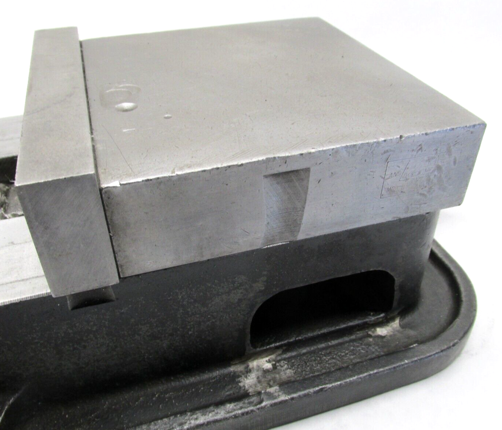 KURT ANGLOCK 6" MILLING MACHINE VISE w/ JAWS - #D60