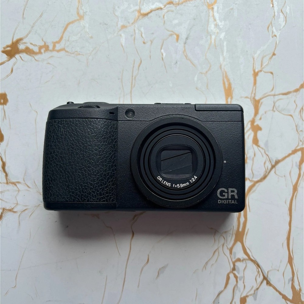 Ricoh GR Digital II GRD2 Compact Digital Camera