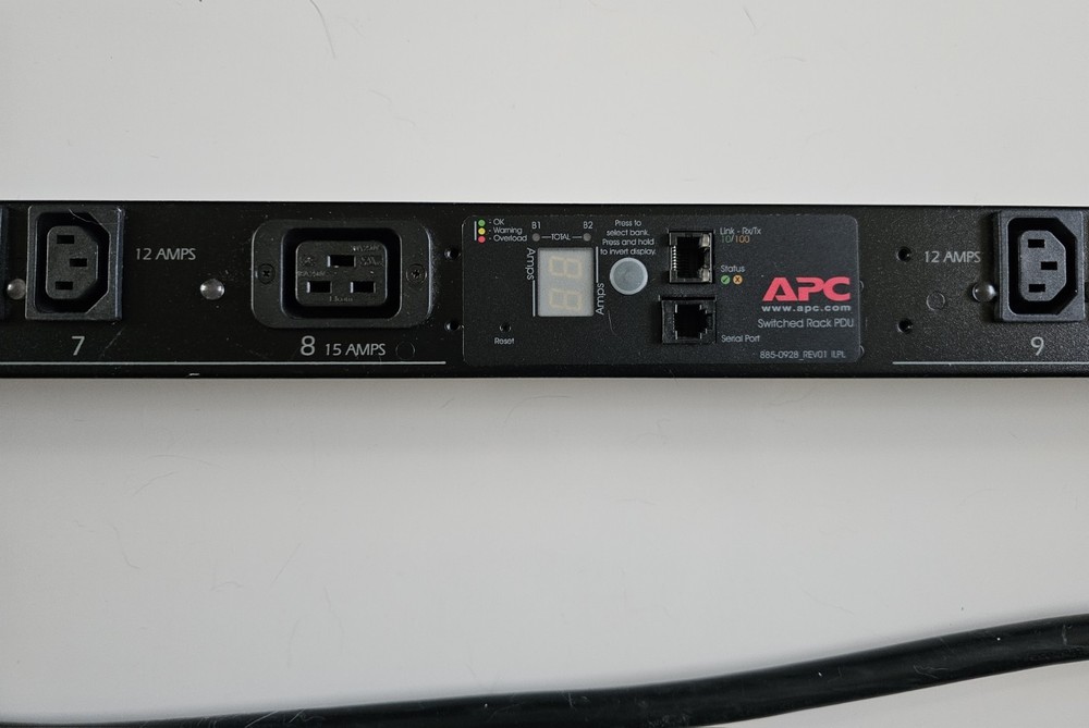 APC PDU Zero U Power Distribution Strip Switched Rack AP7941