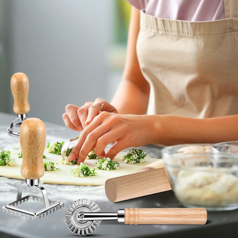 Dumpling Making Kit: 8-Piece Ravioli Cutter Set for Culinary Delights