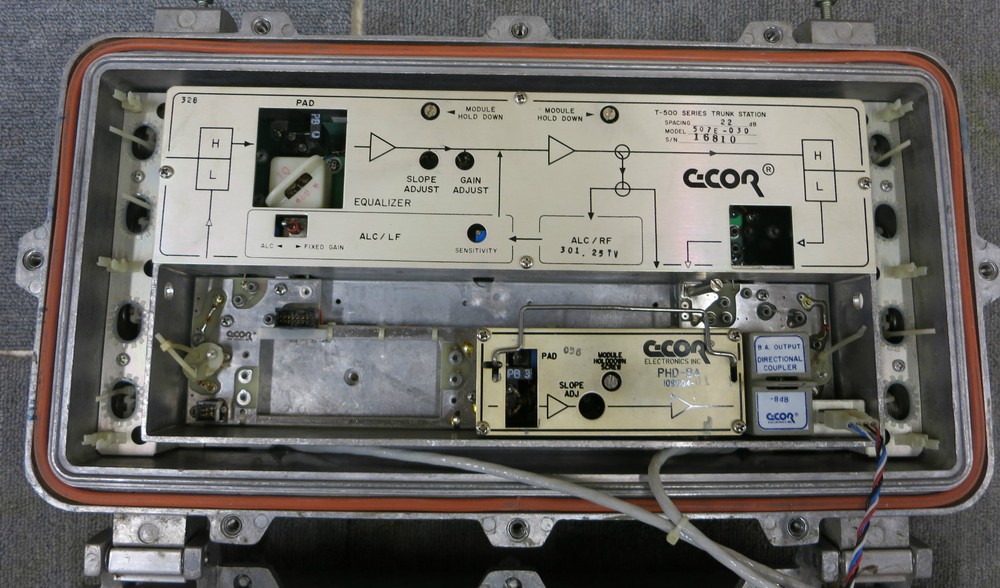 C-Cor Electronics T-500 Series 507E-030 22dB Trunk Quadrant Amplifier Node
