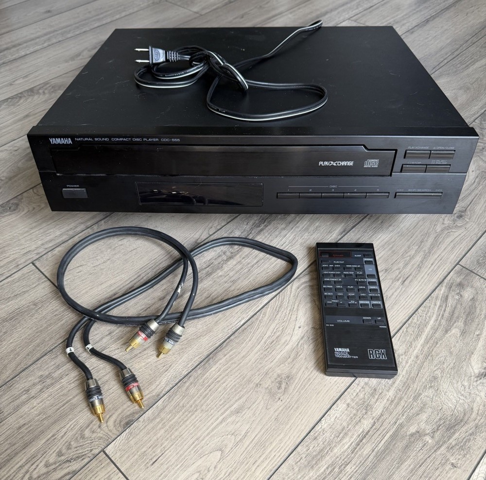 Yamaha CDC-555 5-Disc CD Player Changer w/ Remote & Cables Tested Works