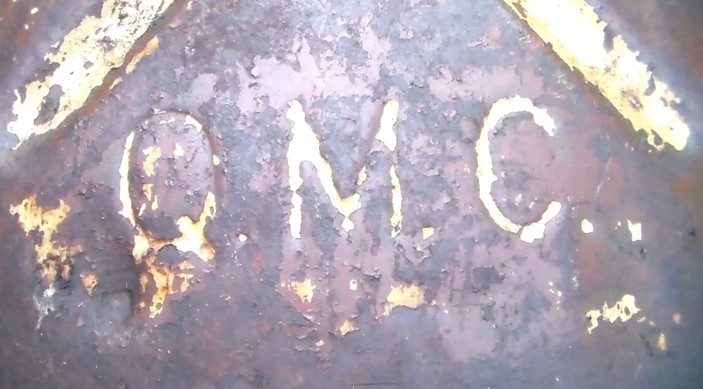 Old Relic US WW2 1943 Dated "Bennett" Jerry Can with Desert Storm paint (USED)