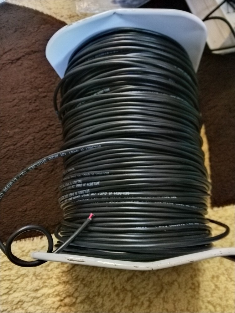 Beldon Communications Cable ~1000 ft "CF237595" "E108998"