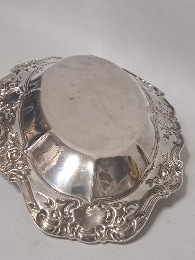 Towle Silverplated Embossed Tray with Roses and Scrolls