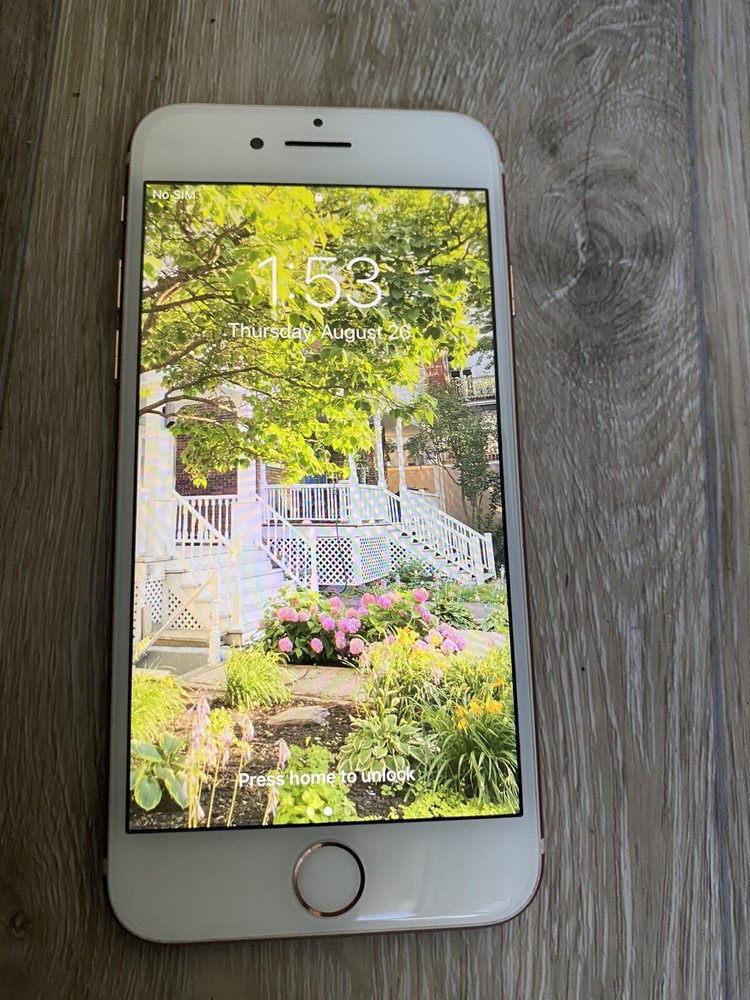 Iphone bundle! (Contains one Iphone 8 and two Iphones 7)