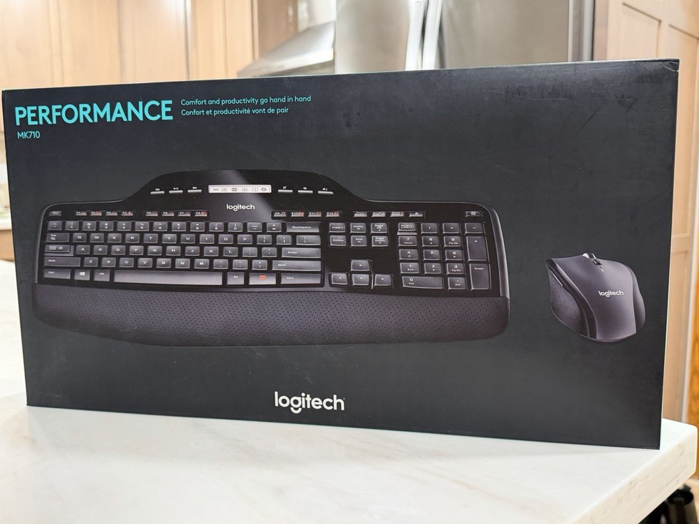 Logitech MK710 Performance Wireless Keyboard & Mouse Combo *SEALED* New