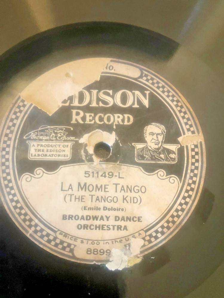 Edison Diamond Disc Record #51149 "La Mome Tango" Orchestra