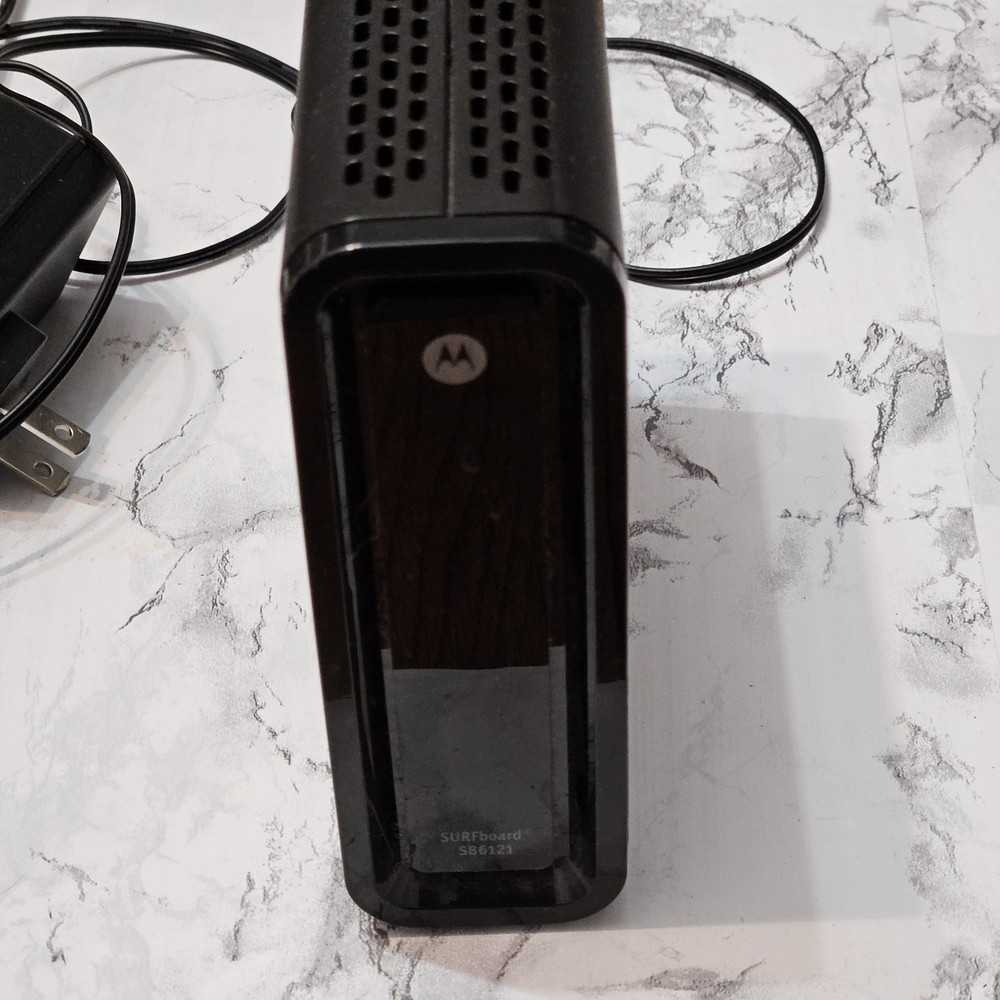Motorola SURFboard SB6121 Cable Modem with Power Cord