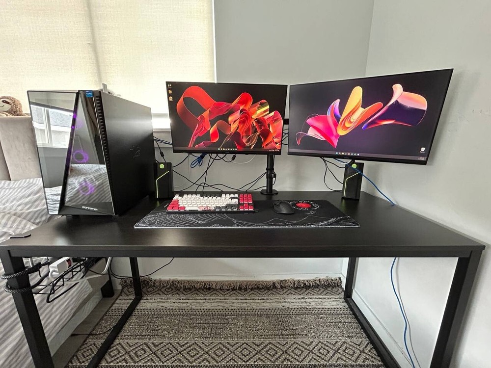Gaming Setup (Desk included )