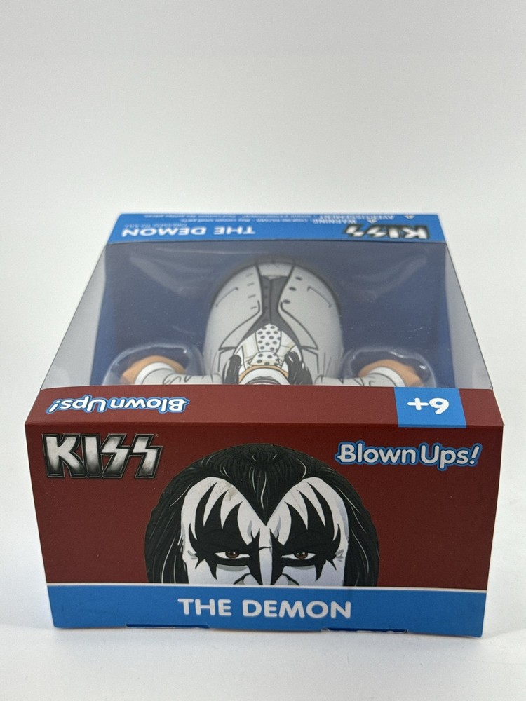 KISS The Demon Dressed to Kill Figure 6+