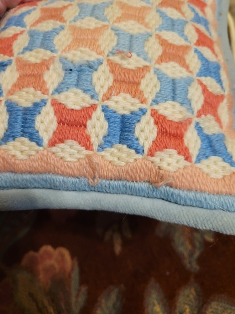 Vtg Handmade MCM Bargello Pattern NEEDLEPOINT Throw Pillow 10X7.5 Op Art