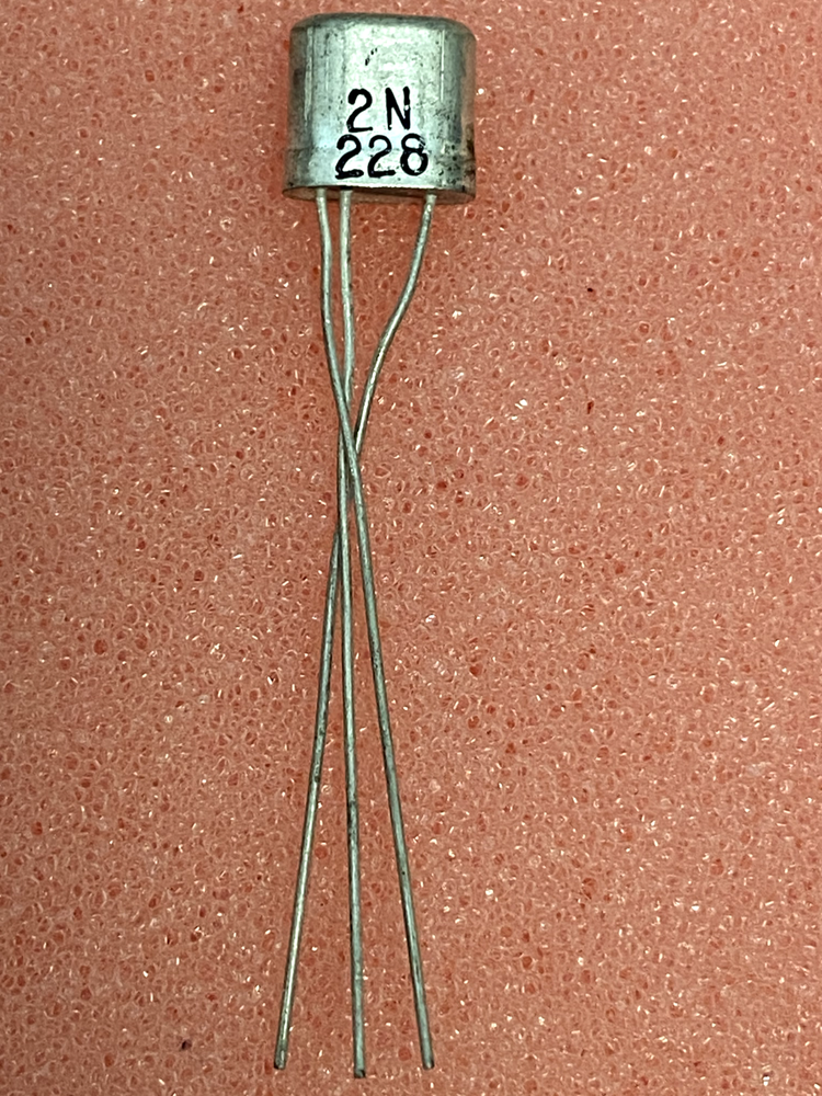 "S" 2N228 IC, NPN Germanium Transistor