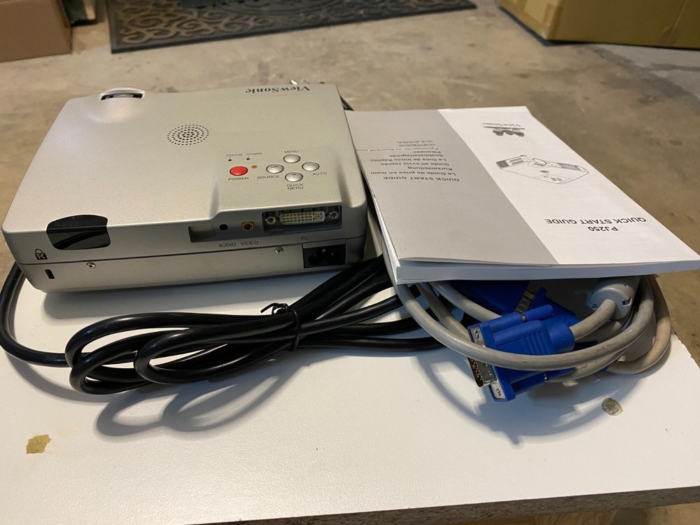 Viewsonic PJ250 Compact Portable Projector