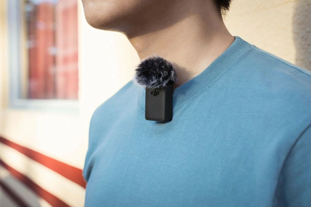 Original DJI Pocket 2 Wireless Microphone Transmitter with Windscreen (2.4GHz)