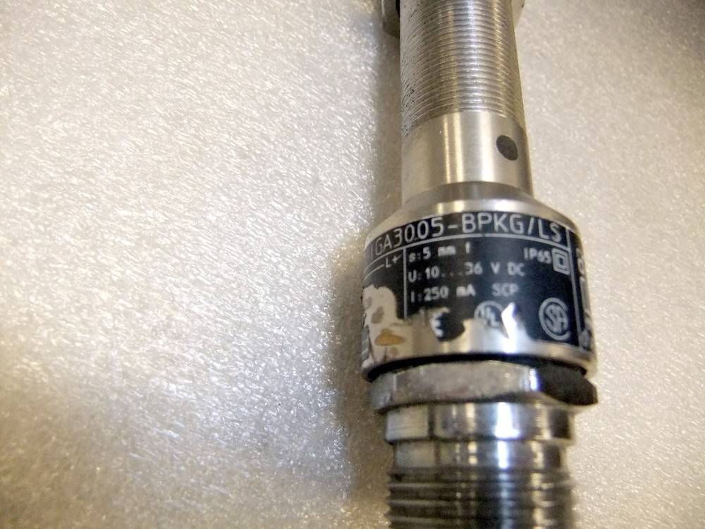 IFM EfectorIGA3005-BPKG/LS Proximity Switch