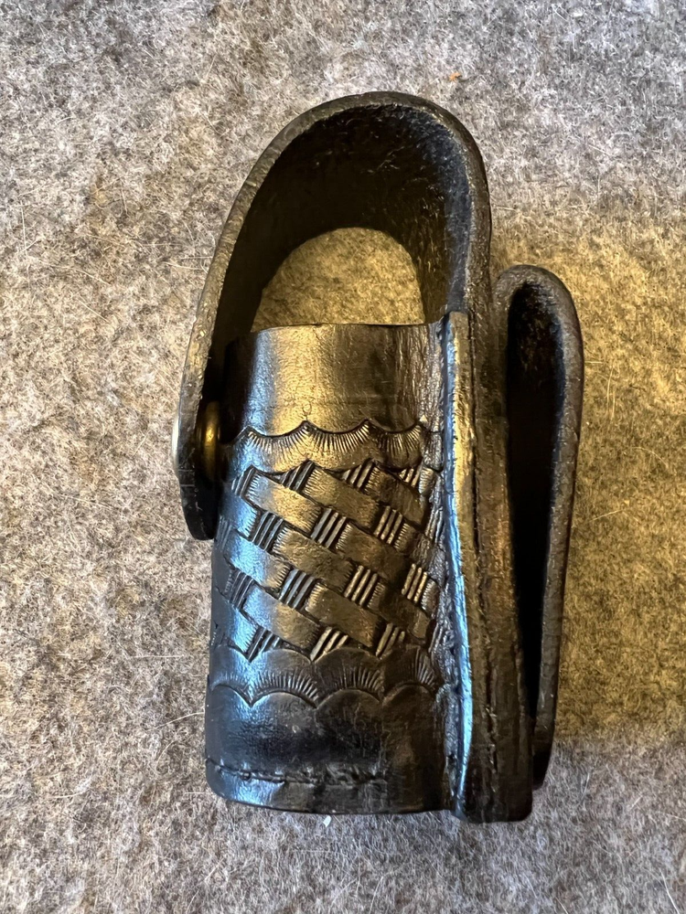 Ted Blockers Custom Holsters Mace Holder