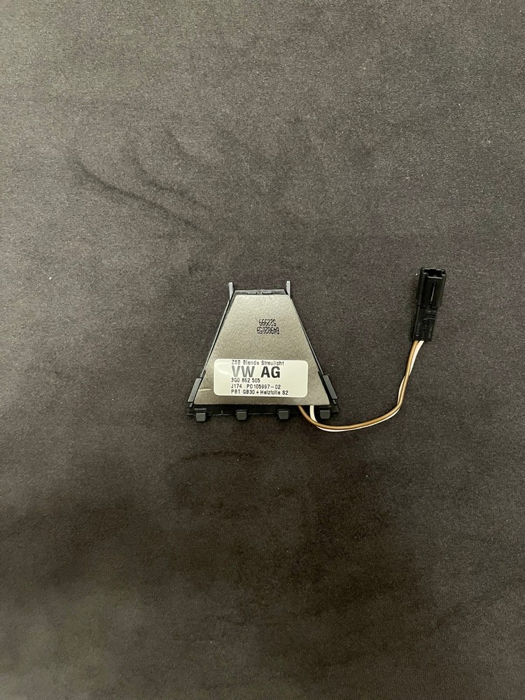 Volkswagen Passat B8 2015- 2023 ADAS Front Camera Heating Unit