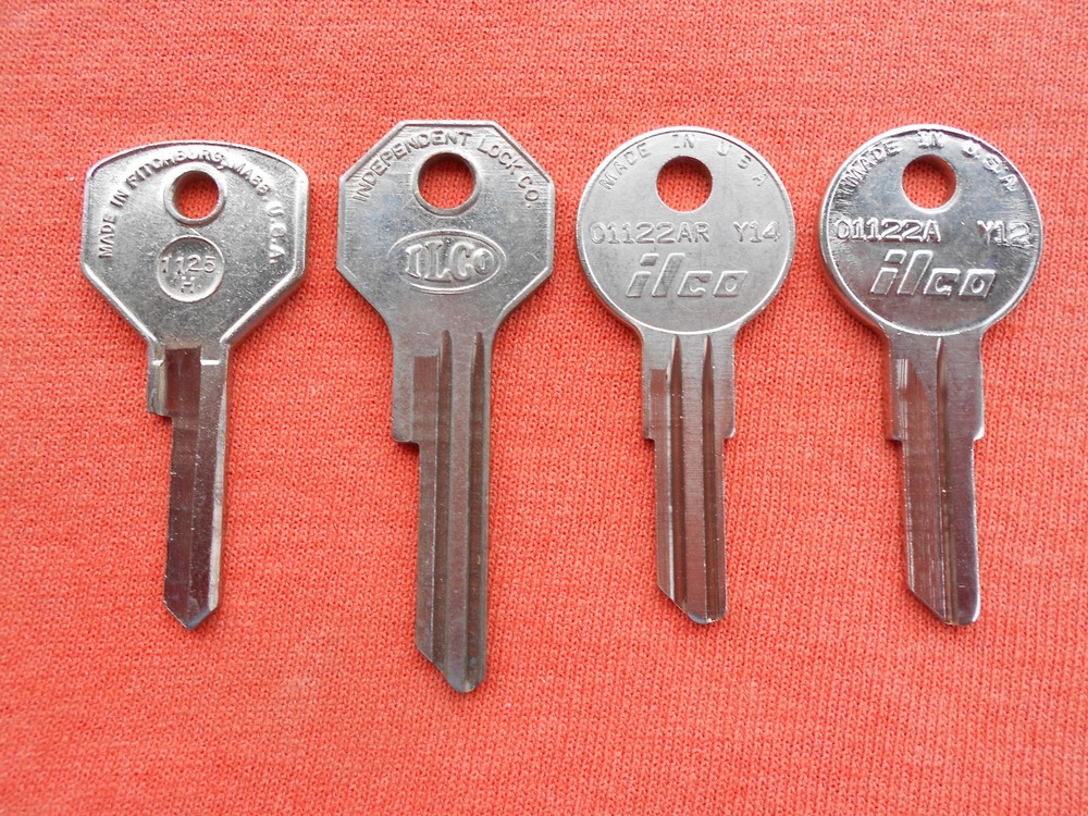 4 STUDEBAKER KEY BLANKS 1940 - 1963
