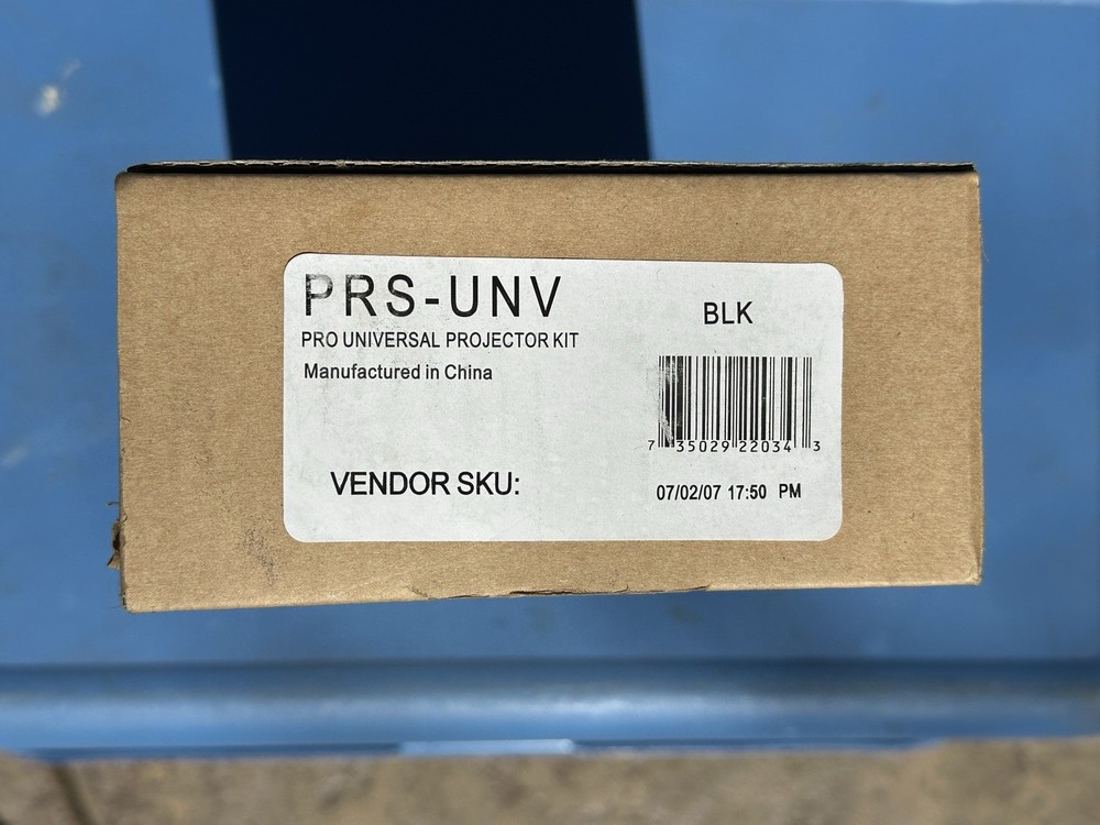 Pro Universal Projector Kit PRS-UNV - Black